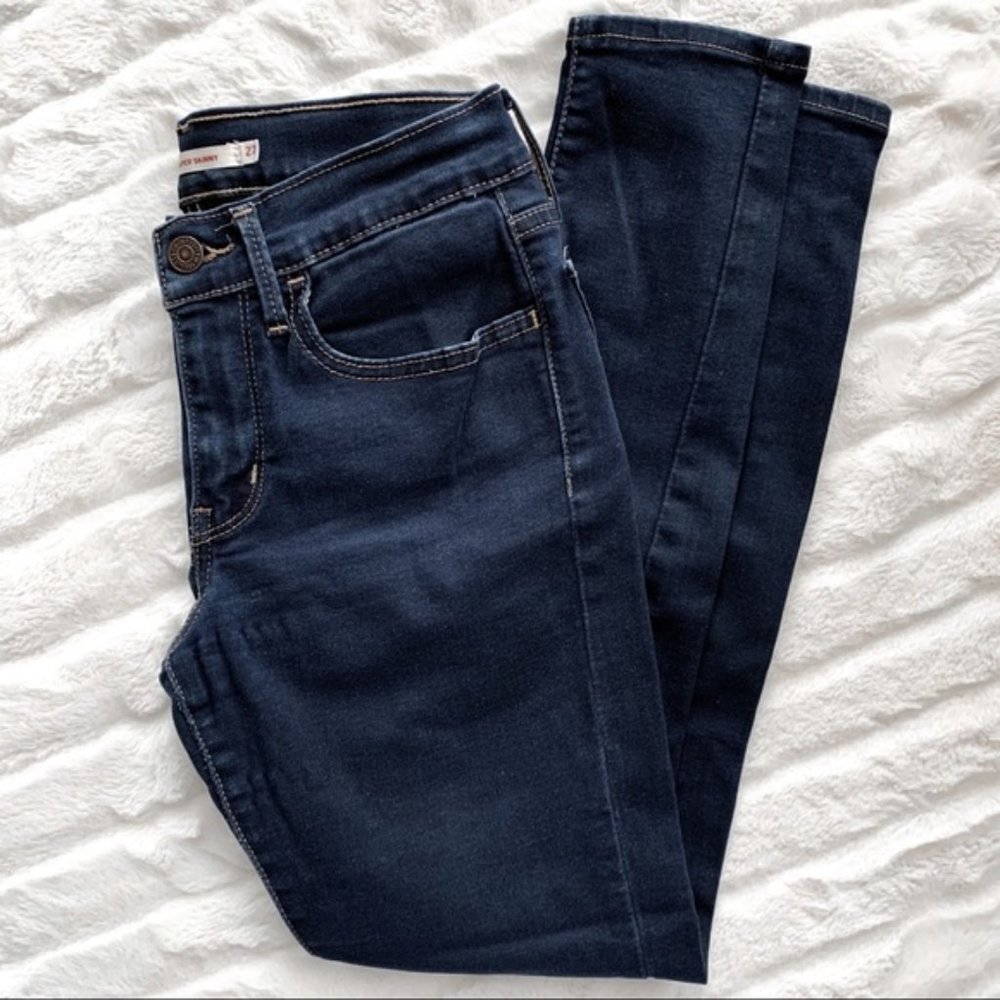 Levi’s 710 Super Skinny Jeans sz 27